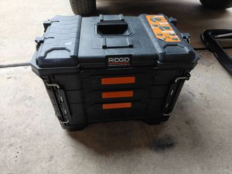 Rigid tool box