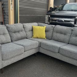 Sectional Couch 
