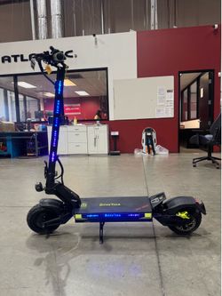 Dual-motor high-speed electric scooter