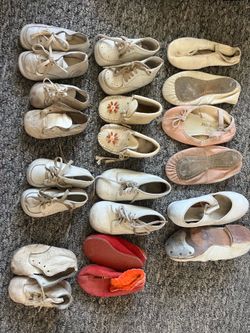 11 pair vintage Baby shoes from 1960