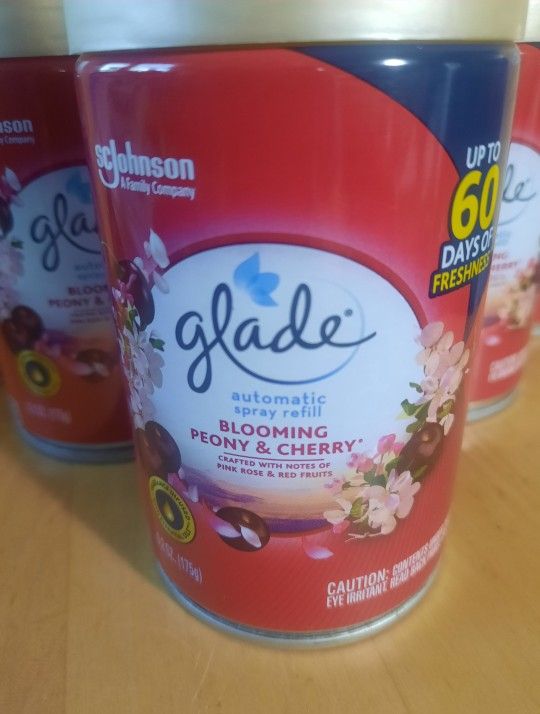 NEW Glade Air Freshner Refill (x3 $25 / x6 $40)