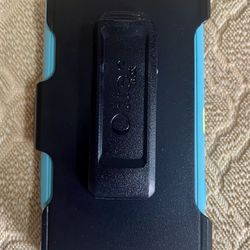 OtterBox Defender Belt Clip Holster for iPhone 6/6S, 7, 8 & SE