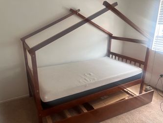 50$ For everything bed frame and 2 mattresses