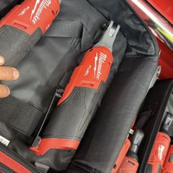 Milwaukee M12 Fuel Ratchet 1/4 Tool Only,