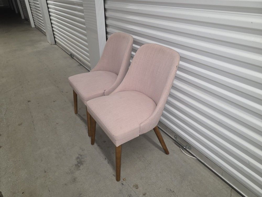 2 Beautiful Pink Chairs.
