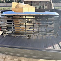 GMC Sierra 1500 Grille