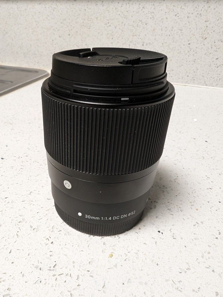 Sigma 30mm F1.4