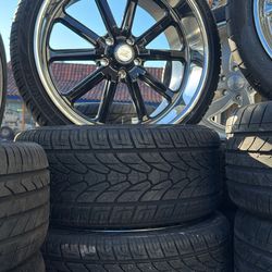 WHEELS US MAGS 22” STAGGERED OBS C10 