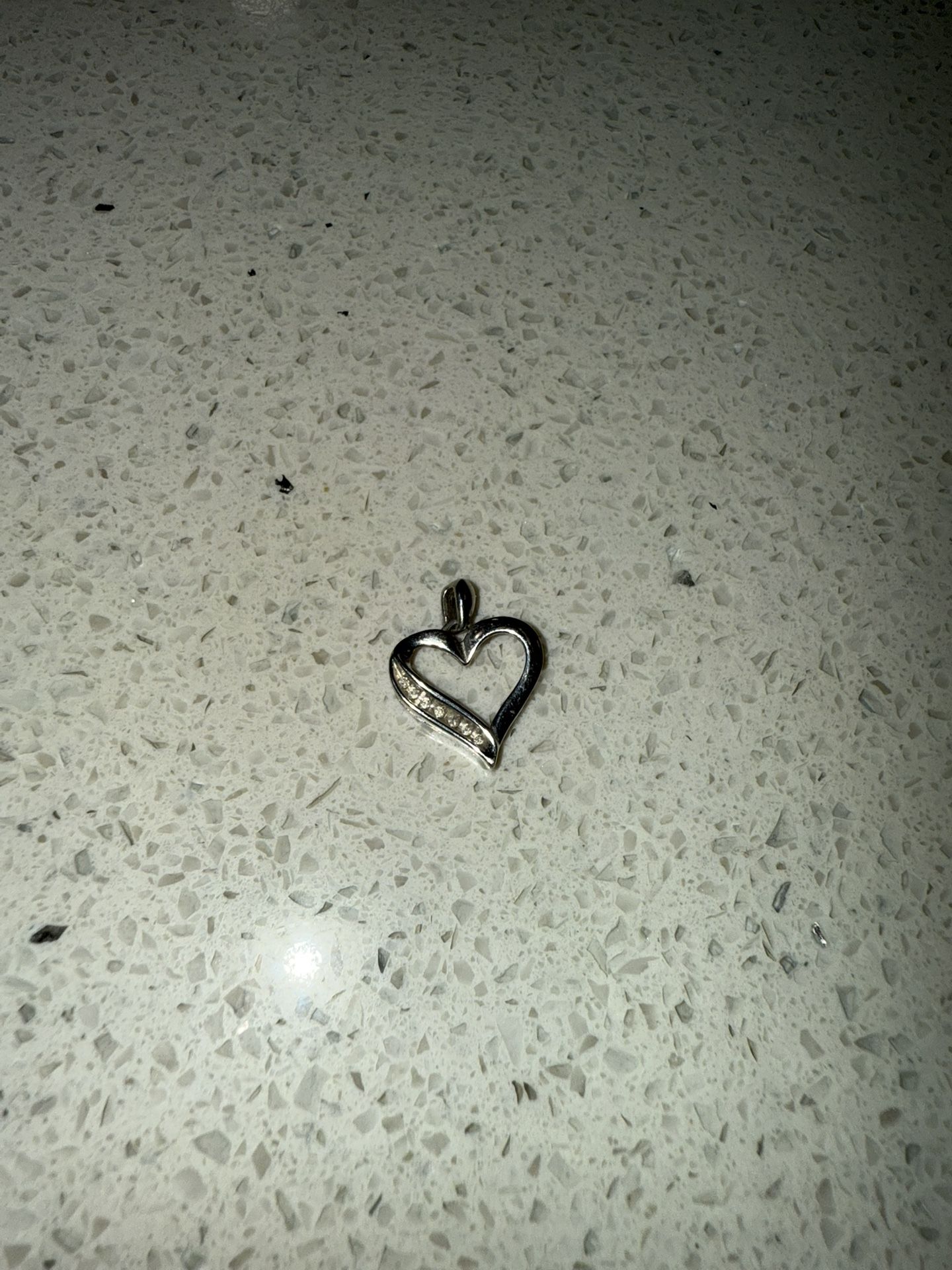 1/10 White Diamond Heart Pendant