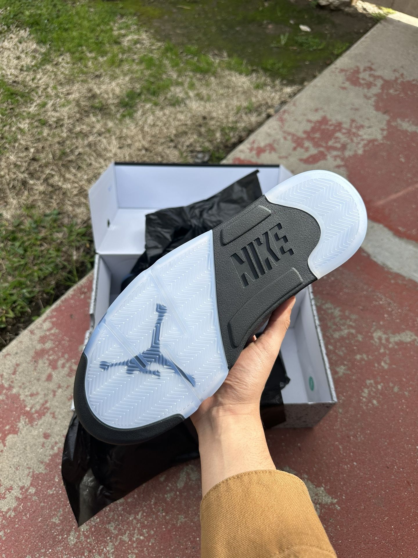 Air Jordan Retro Black Metallic Reimagined