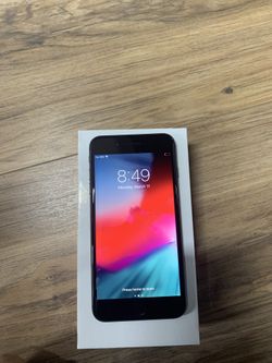 iPhone 8 Plus unlocked!!