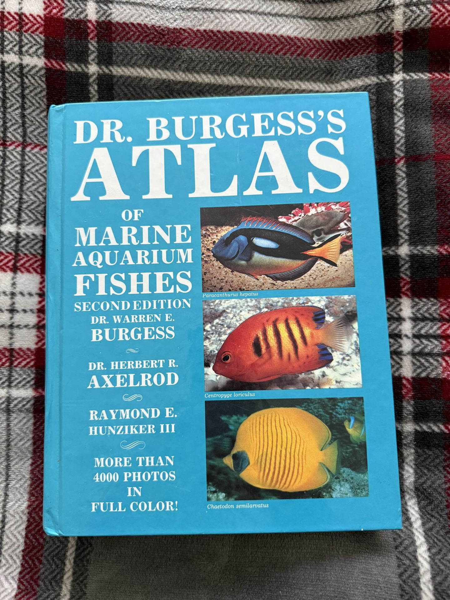 Dr burgess atlas of marine aquarium fishes-736 pages