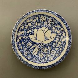 Vintage Vernon Kilns Hawaiian Flowers Saucer Blue & White 6”