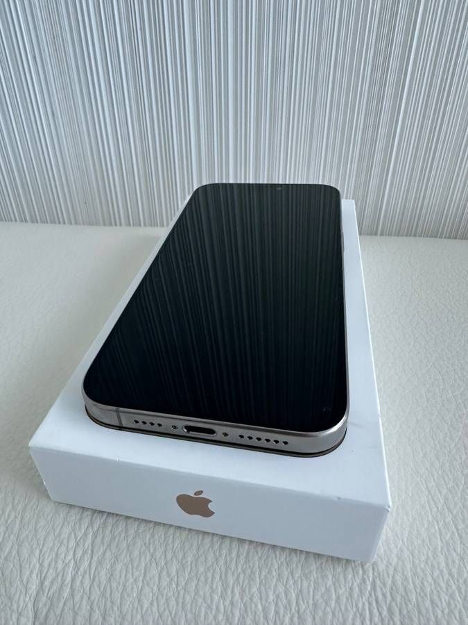 Apple iphone 15 PRO MAX ,256 GB