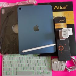 256gb Apple IPad 10th Generation (10.9” Liquid / 2022 model) with pen, keyboard, case & Accessories (warranty 2026) 