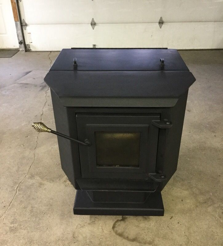 Englander pellet stove TriStar 255670 for Sale in Shirleysburg, PA