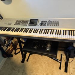 Roland Fantom X8 Keyboard 