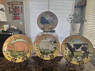 Charming Hard To Find Set Of 4 Susan Winget Country/Farm Animal Design Plates