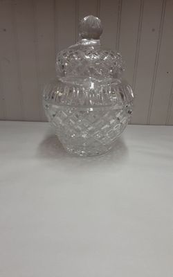 Large Crystal Ginger Jar Poland Lead Crystal- Located in Shelton