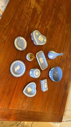 Small Wedgewood collection