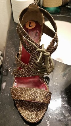 size7 new wore 1x in my hse AM shoes