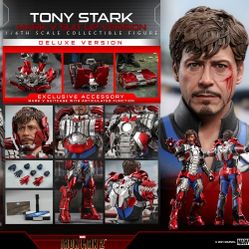 Hot Toys MMS600 Tony Stark Iron Man Mark V Suit Up Version Deluxe 1/6 Figure