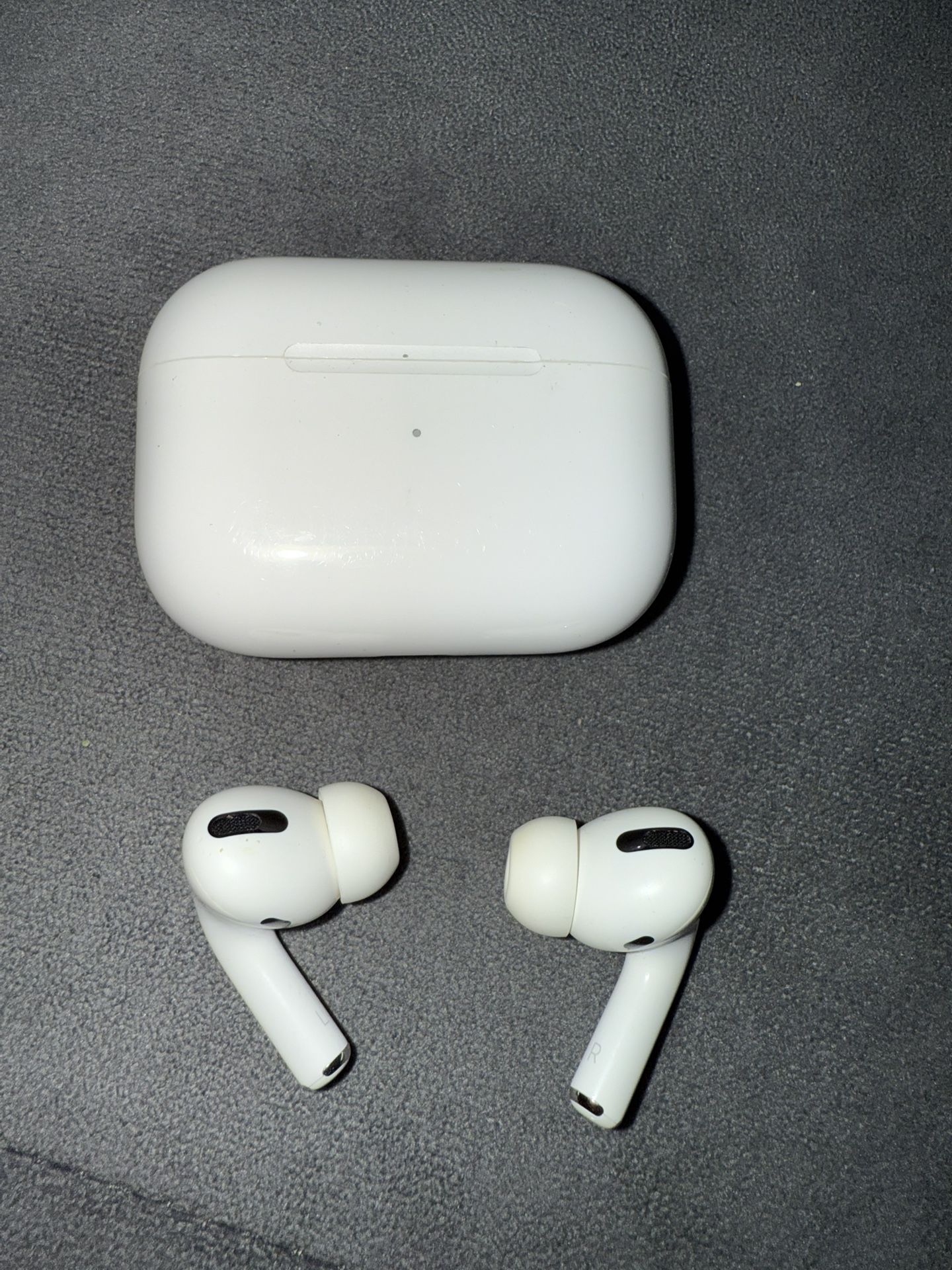 Air Pods Pro 2nd Gen Used - Perfect Working Condition, Very Clean