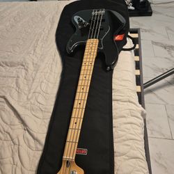 Vendo Bajo Jazz Bass Casi Nuevo