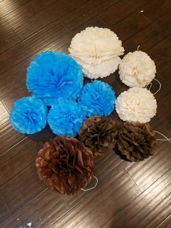 Party pompoms