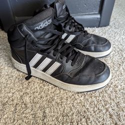 Adidas Sneakers