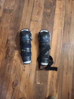 Titan Sports Knee Pads