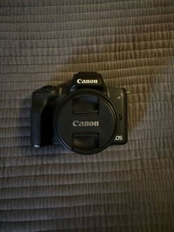 Canon EOS M50