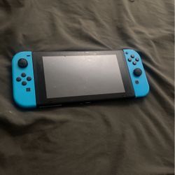Nintendo Switch 