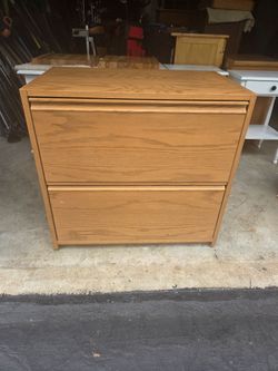 File Cabinet 2-Drawer Oak
