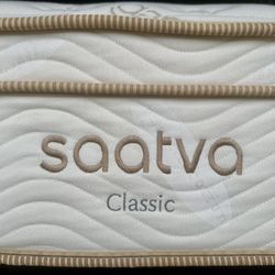 Saatva Classic - Queen Mattress - Excellent Condition 
