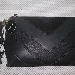 Izaro Feaux Leather Purse Black