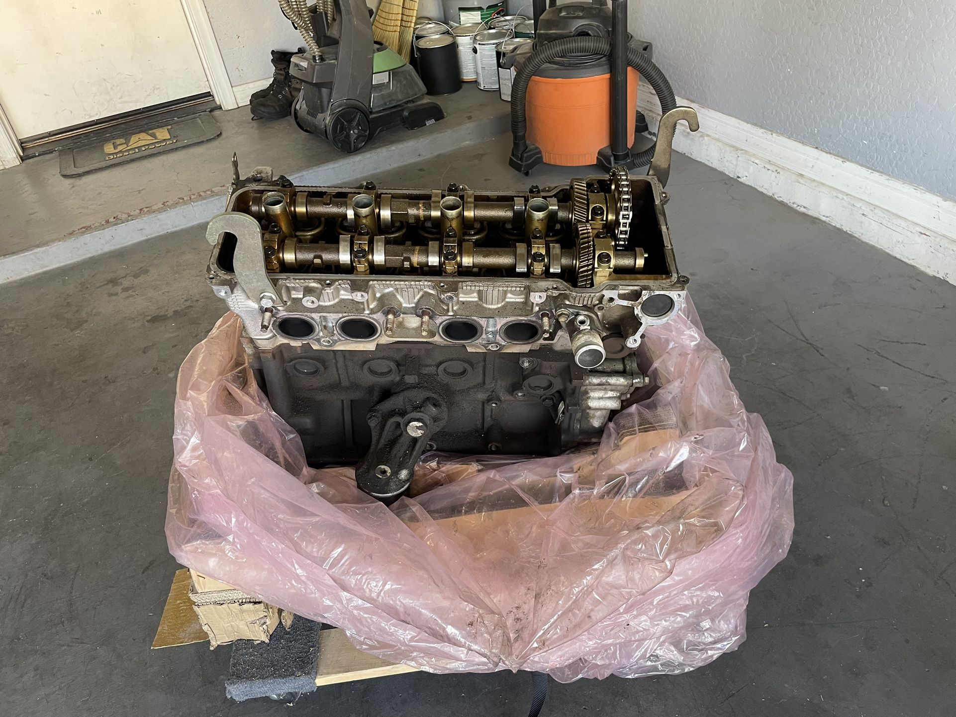 Toyota 2RZ Engine