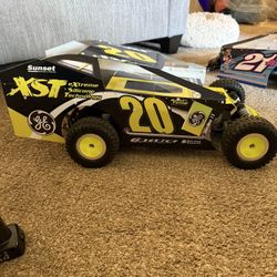 RC Car Traxxas Mudboss