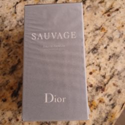 Dior SAUVAGE EAU DE PERFUME 