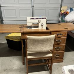 RICCAR 906E Sewing Machine with Table and Chair