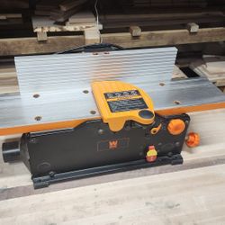 WEN 6" Benchtop Jointer w/ Spiral Cutter