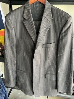 Donal Trump Signature Collection Men’s Suit