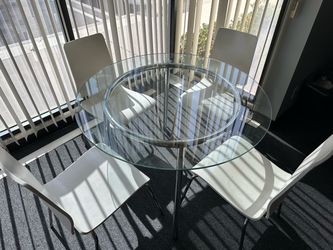 Glass Table with 4 Chairs