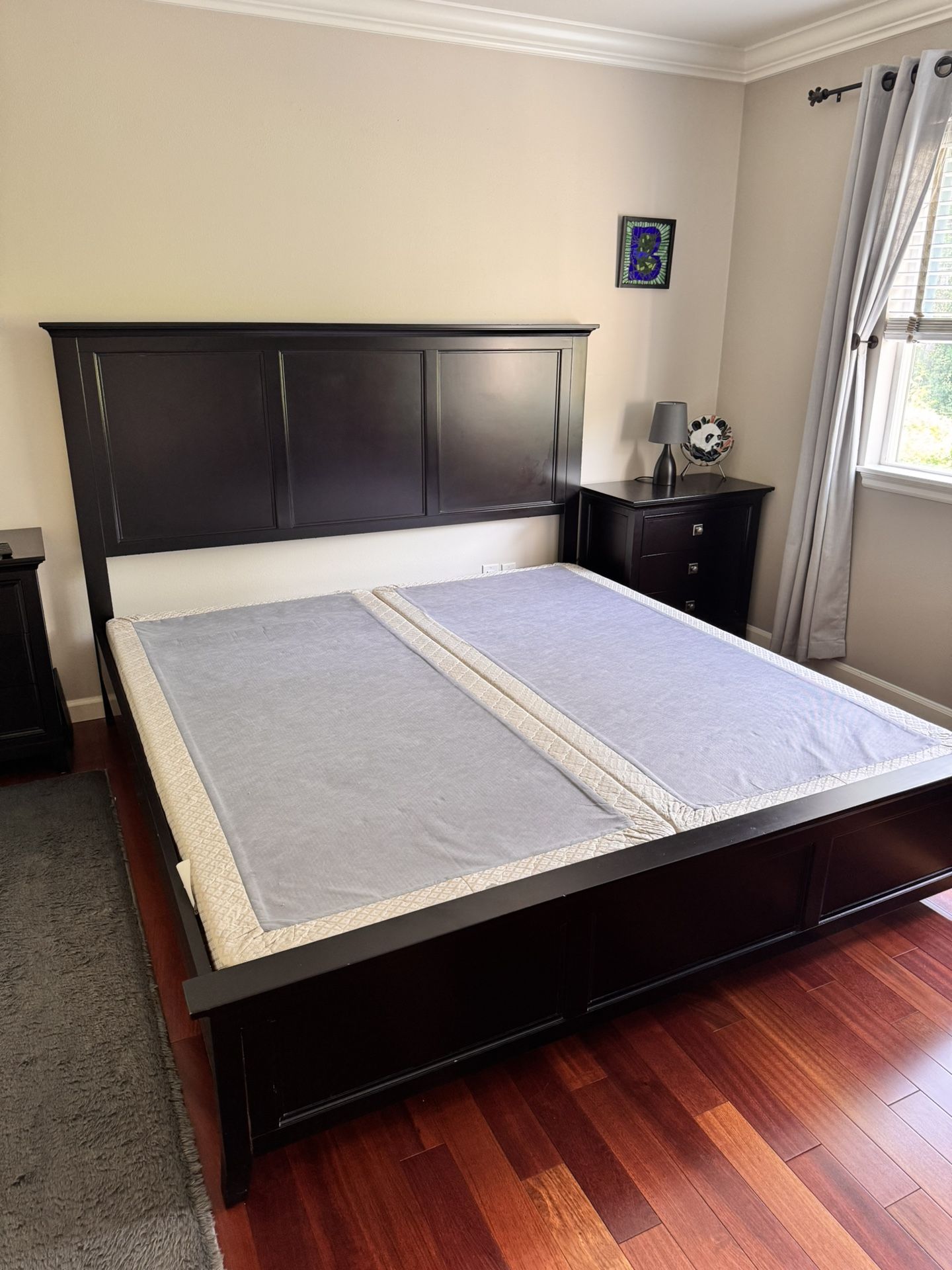 King Bed Frame And Two Night Stands