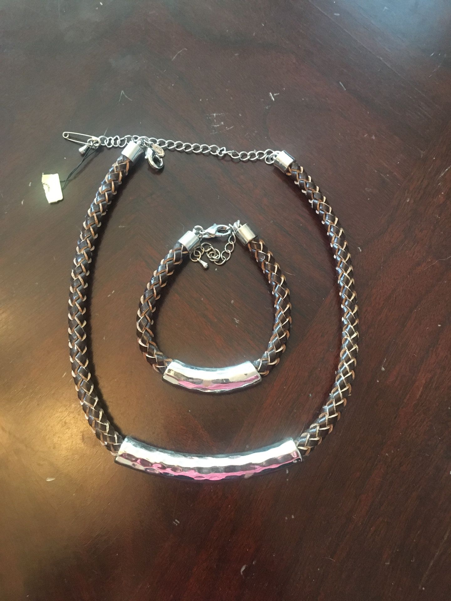 Premier Designs necklace and bracelet set