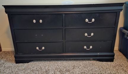 Black 6-Drawer Dresser