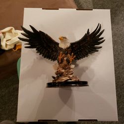 Casablanca Collection Eagle figurine
