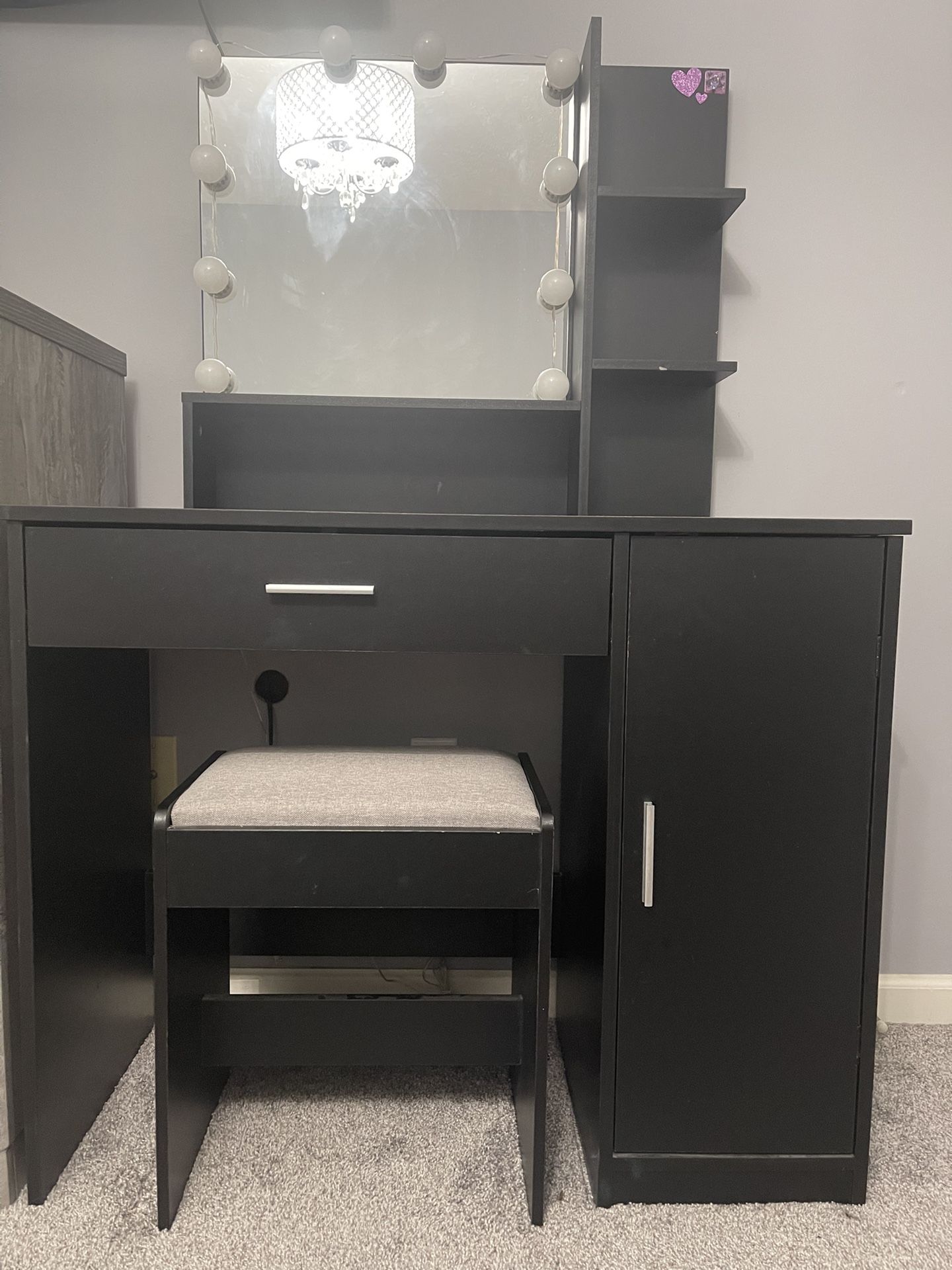 Make-up Vanity Table/Desk with LED Lights Mirror and Chair