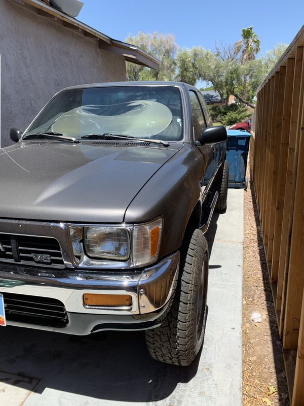 1990 Toyota pick up king cab for Sale in Las Vegas, NV - OfferUp