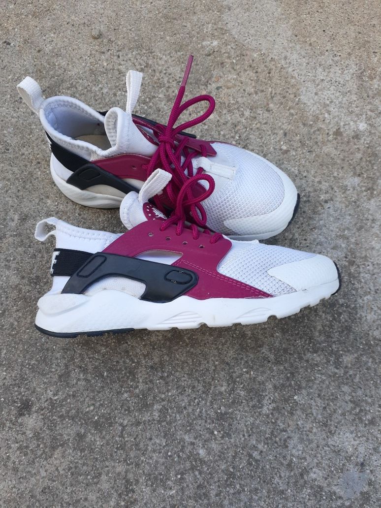 Nike kids size 13c